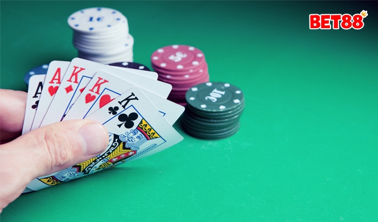 Chiến thuật 1-3-2-6 trong baccarat là gì? Chơi có khó không?